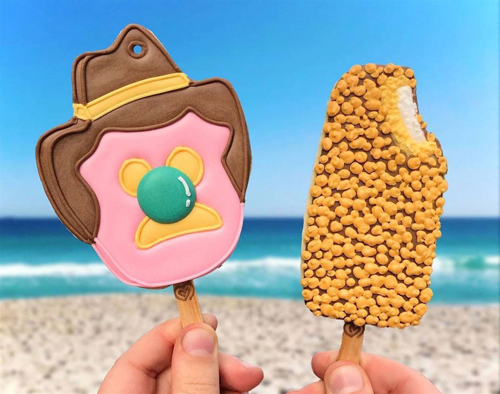 the confectionist’s biscuit art