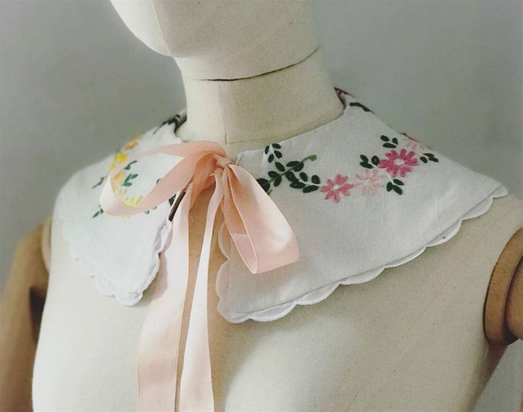 custom collars by lola alba