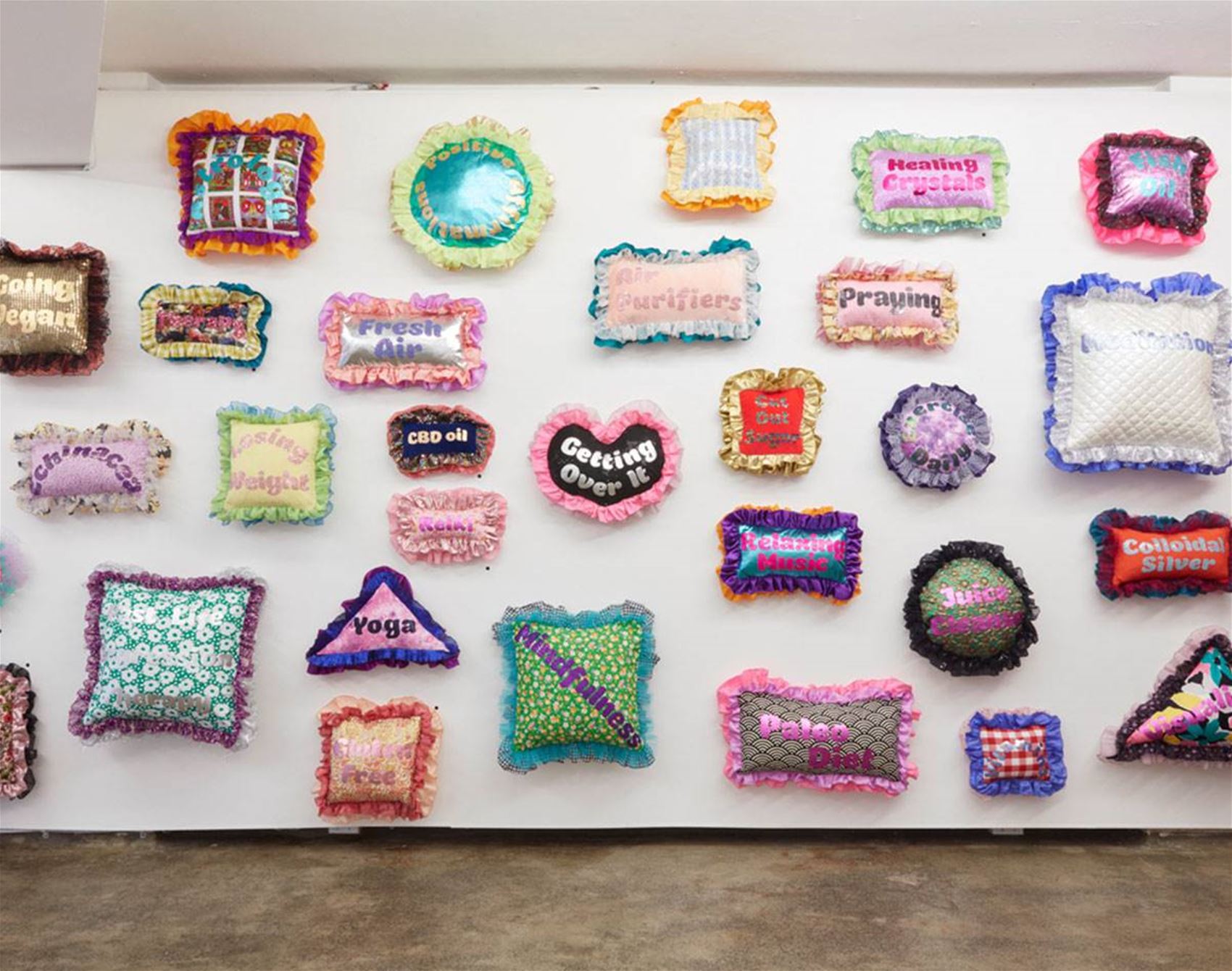 artist interview – amy claire mills' 'unsolicited advice!'