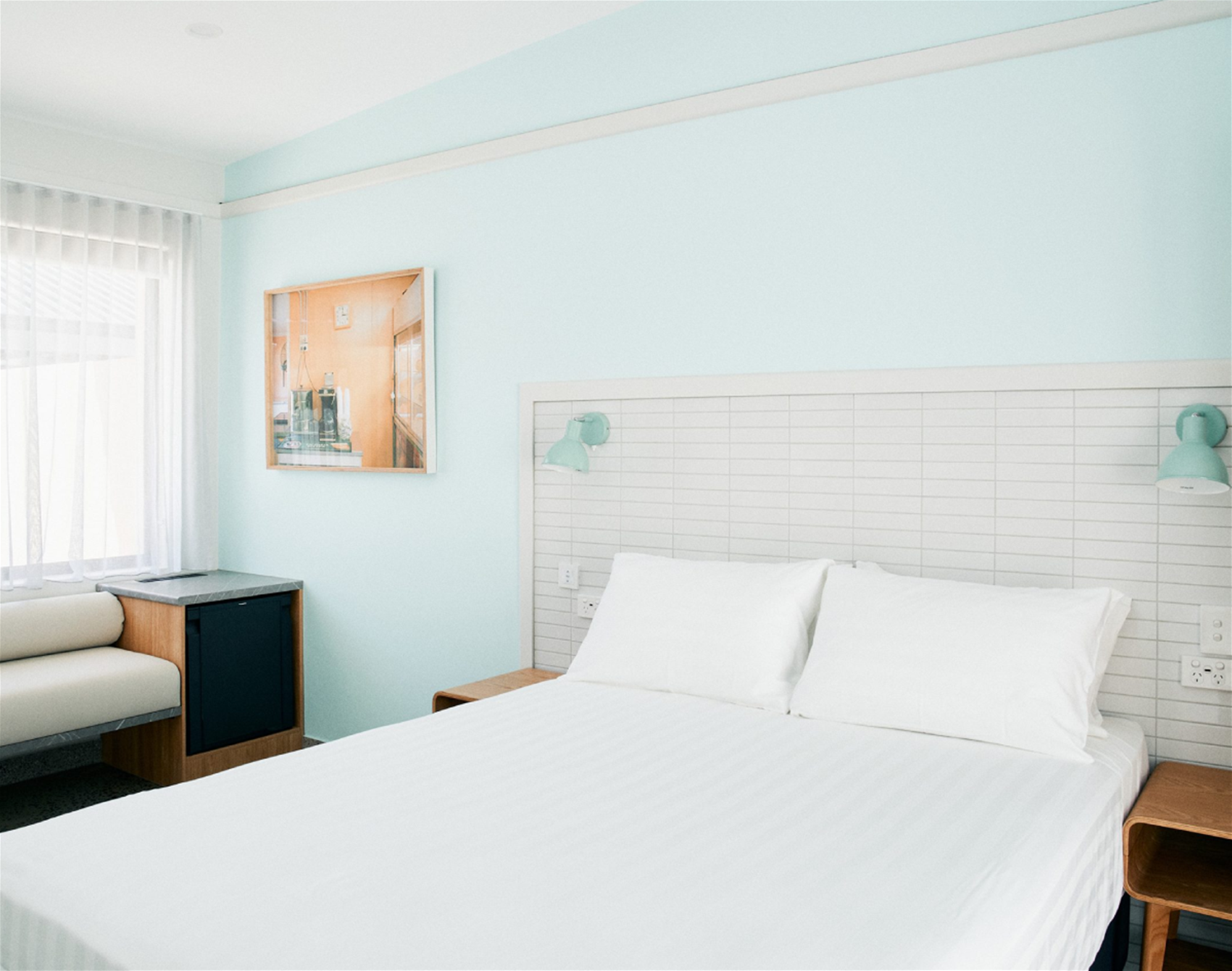 peep this retro motel on the gold coast