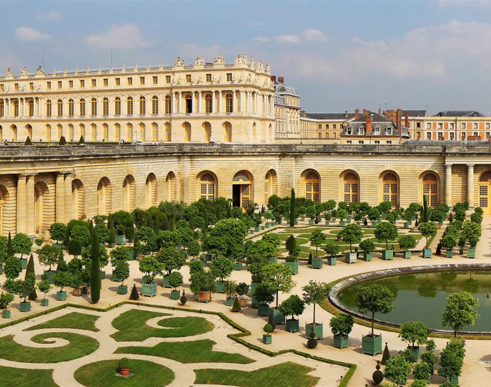 you can now stay on the grounds of the palace of versailles