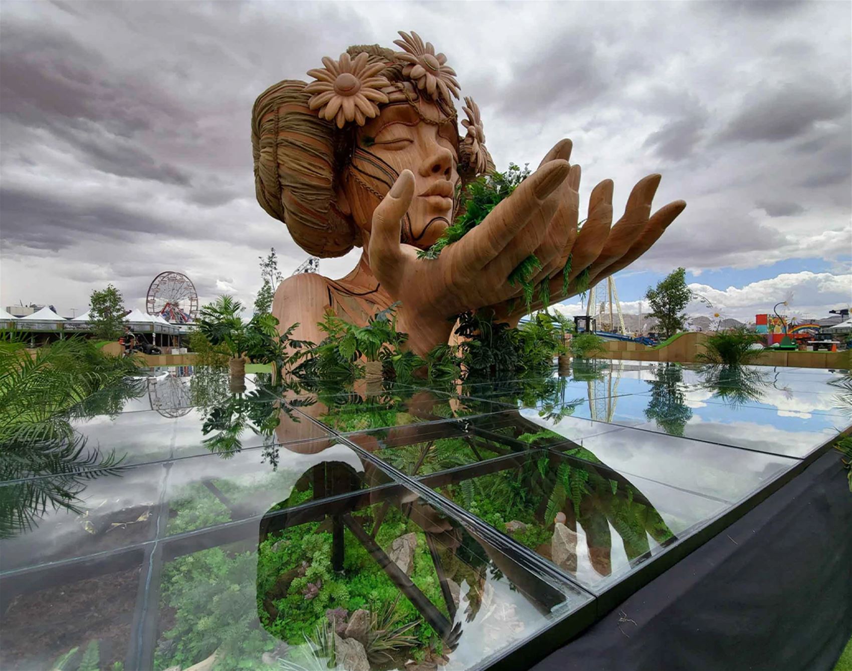 daniel popper’s other-worldly sculptures