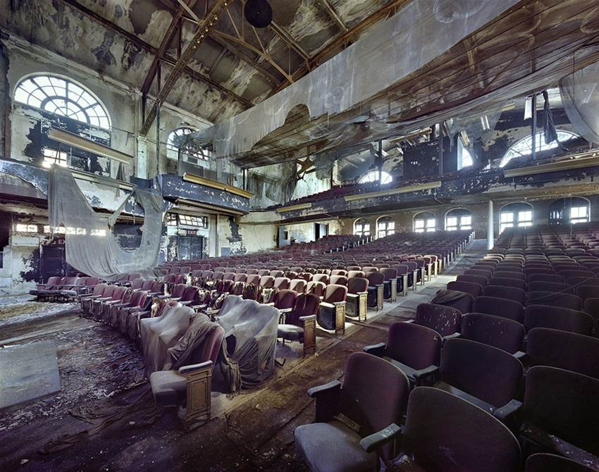 these photographers capture decaying and repurposed theatres across america