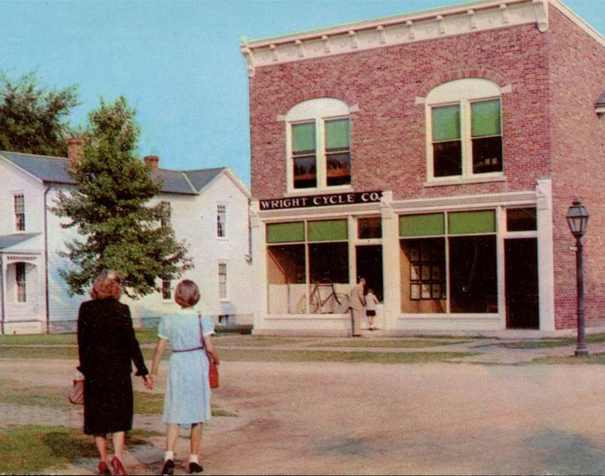 mid-century postcards of people looking at things