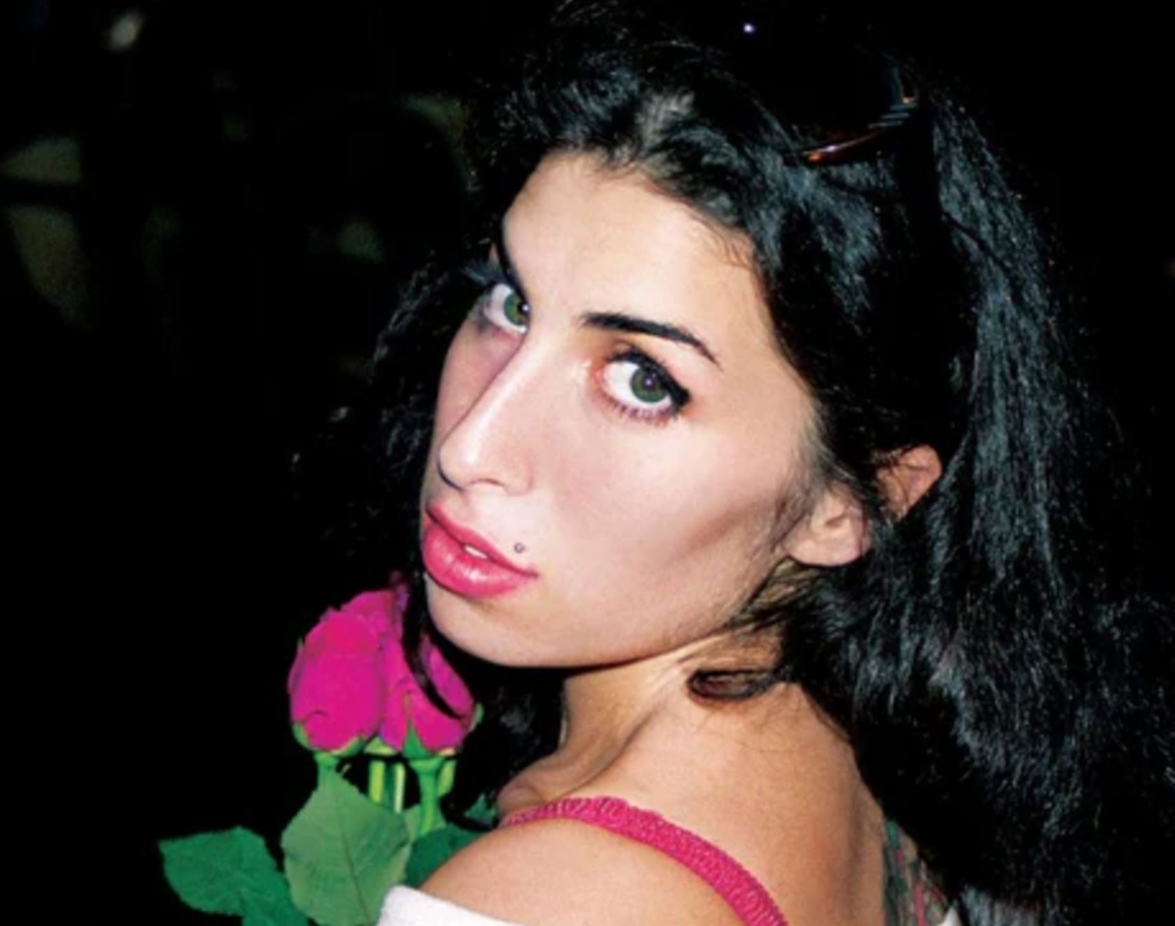 this photo exhibition is a personal tribute to amy winehouse