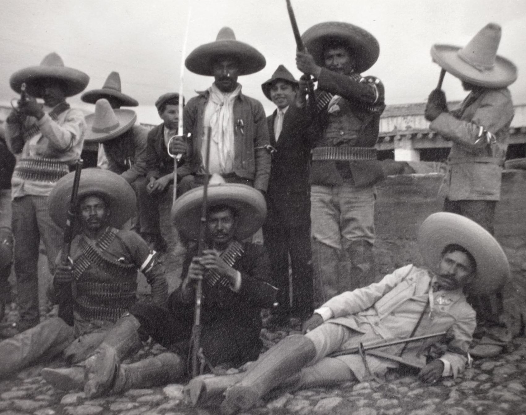 take a gander at frida kahlo’s personal photography collection