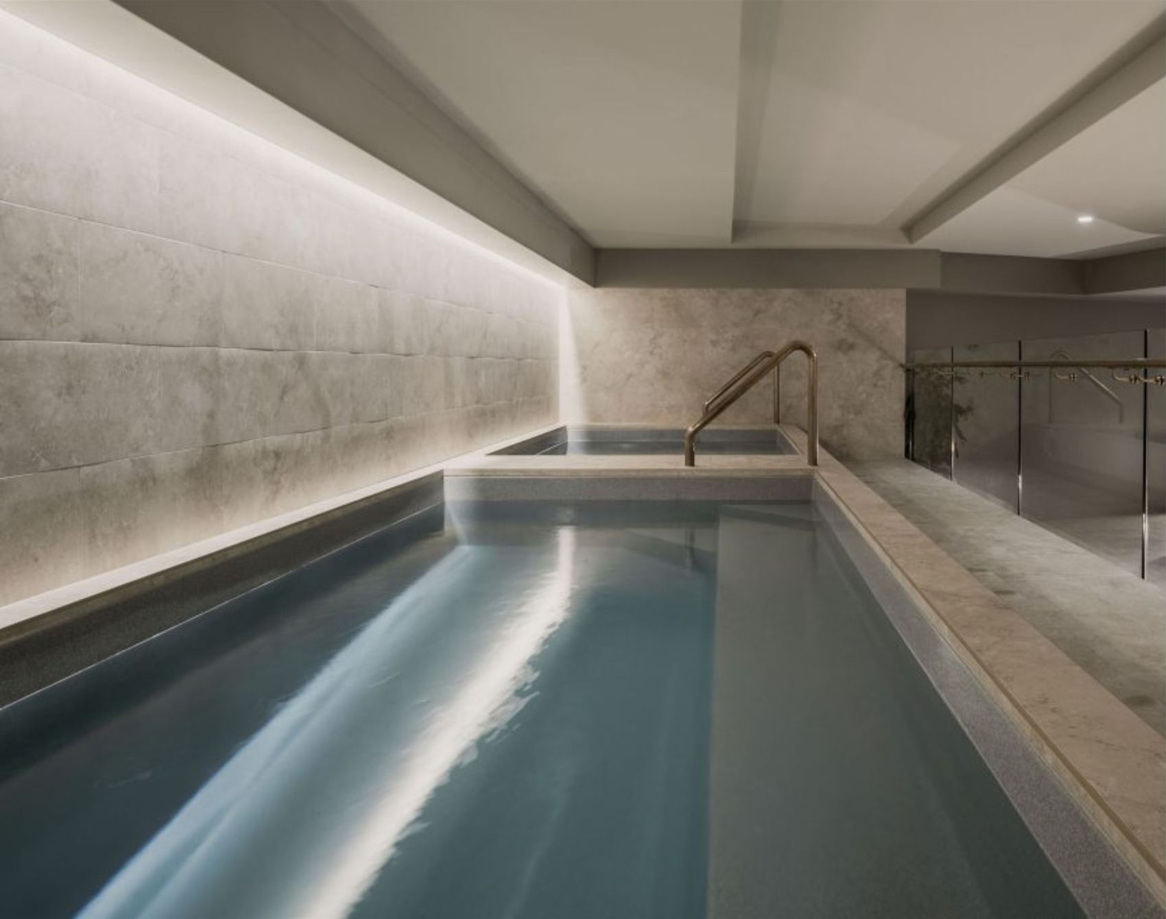 level up your weekdays with a swoon-worthy gold coast getaway