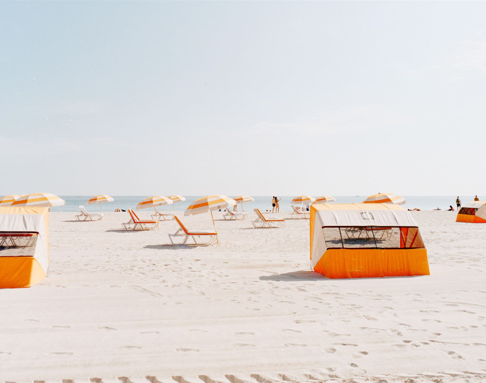 take a gander at these sun-drenched snaps of miami beach