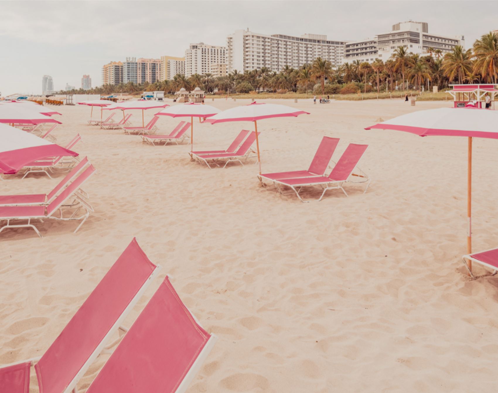 take a gander at these sun-drenched snaps of miami beach