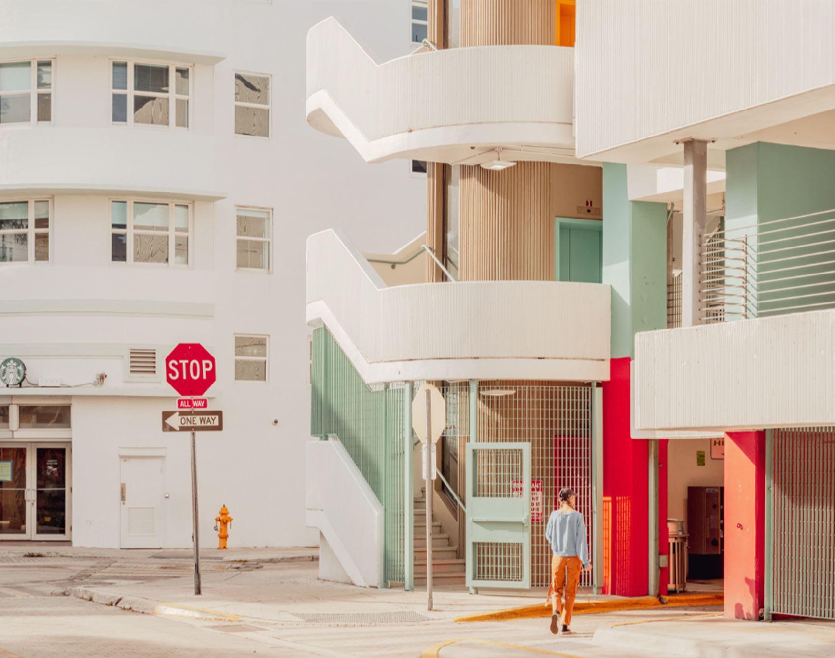 take a gander at these sun-drenched snaps of miami beach