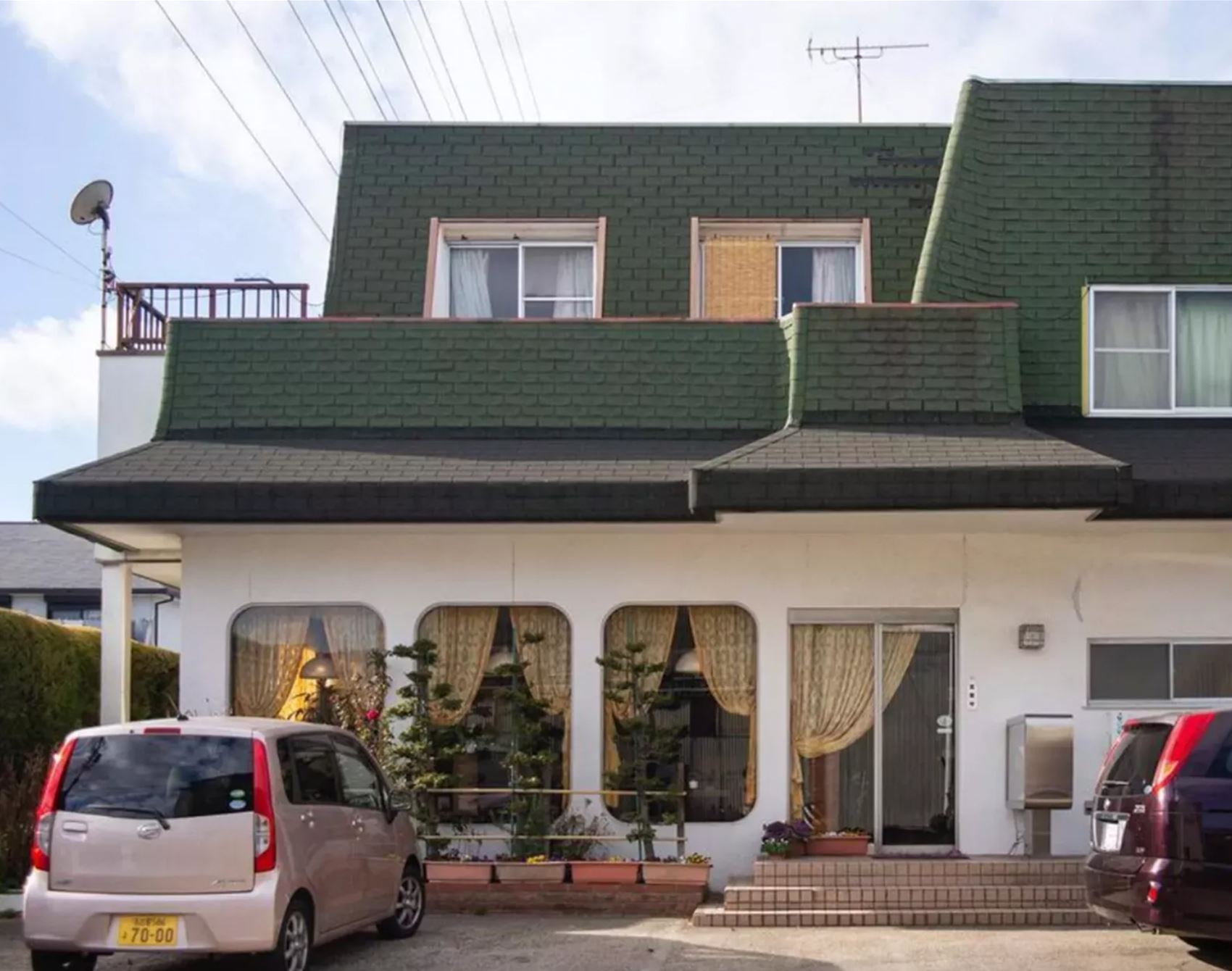 take a gander at the retro windows of japan