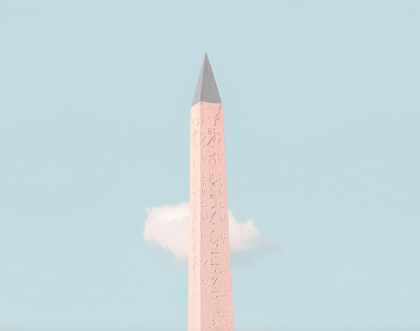 gaze at laura sanchez's minimalist snaps