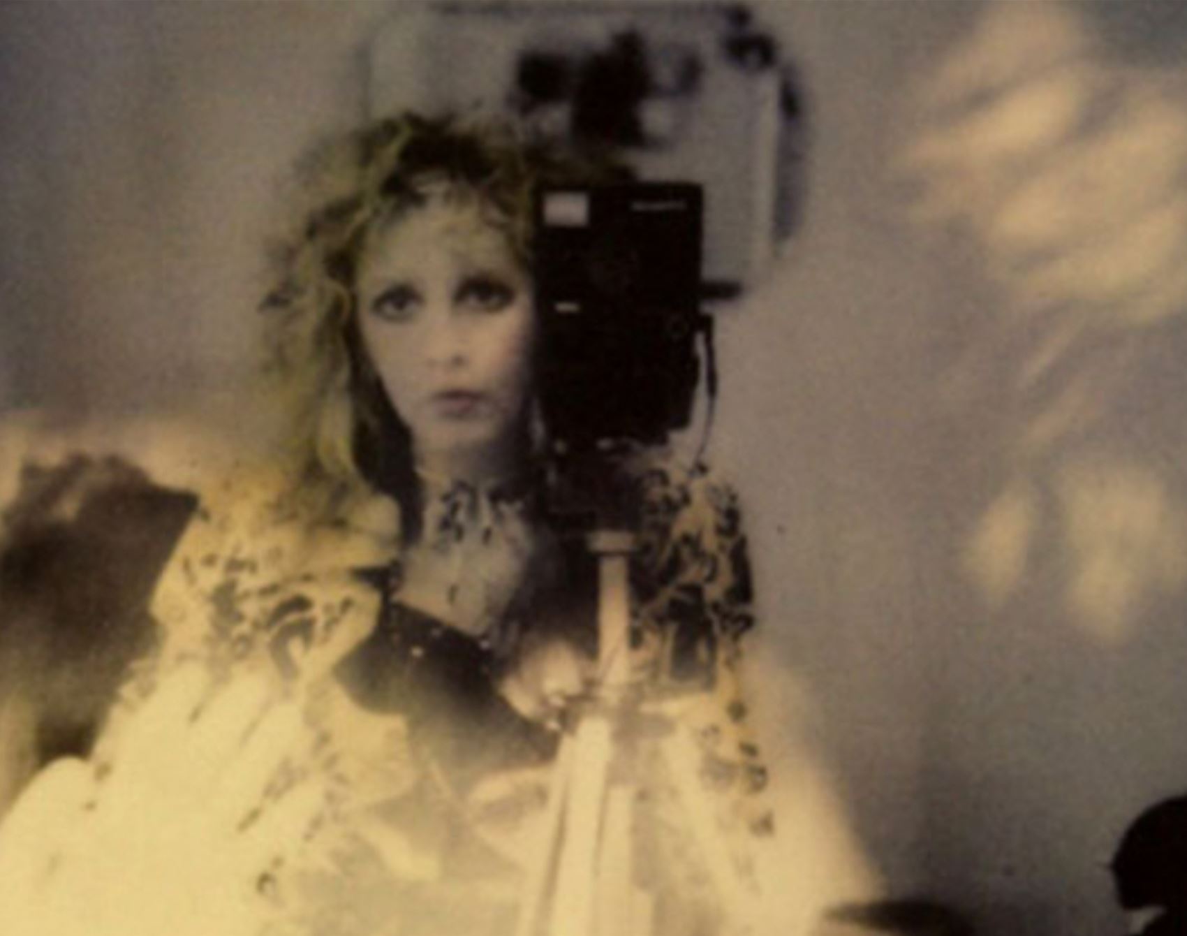 these vintage snaps prove that stevie nicks is forever the queen of cool