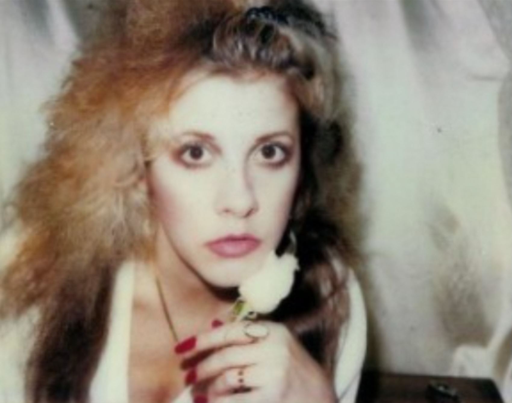these vintage snaps prove that stevie nicks is forever the queen of cool