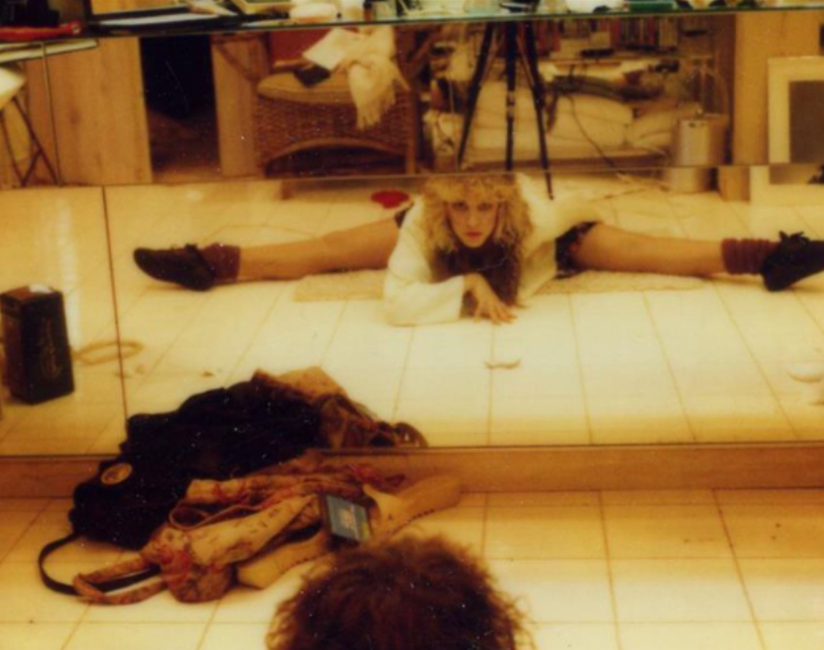 these vintage snaps prove that stevie nicks is forever the queen of cool