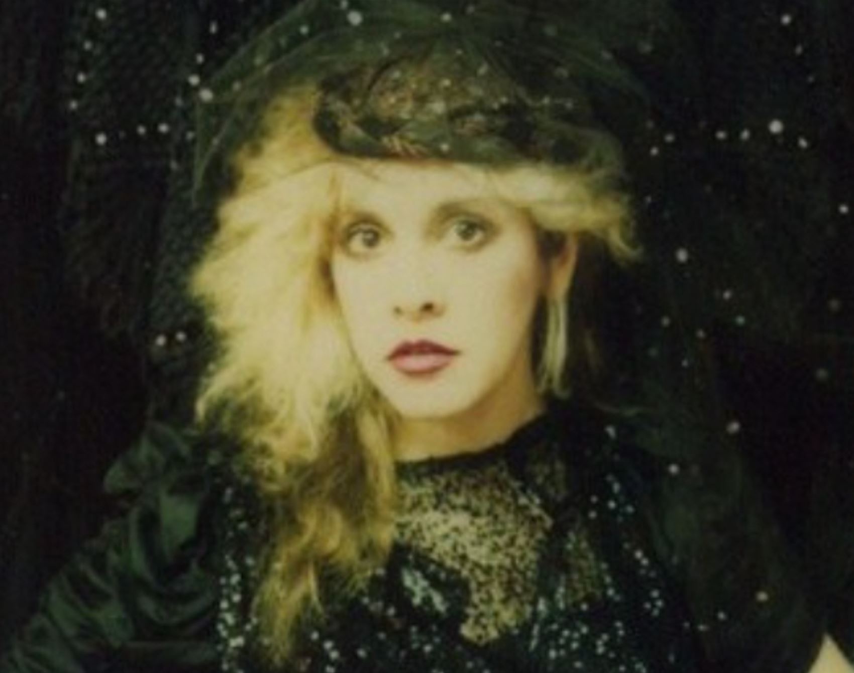 these vintage snaps prove that stevie nicks is forever the queen of cool