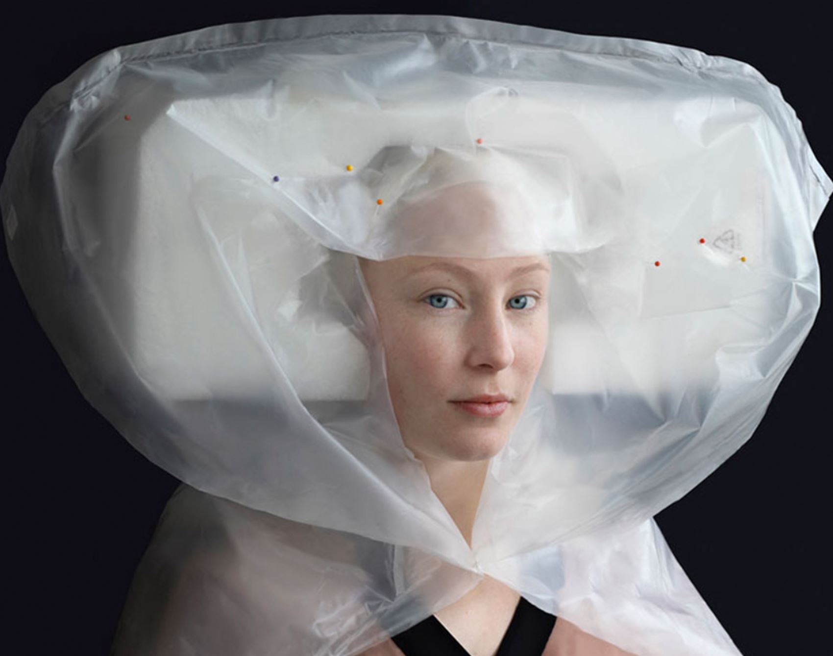 suzanne jongmans reimagines renaissance paintings with her  snaps