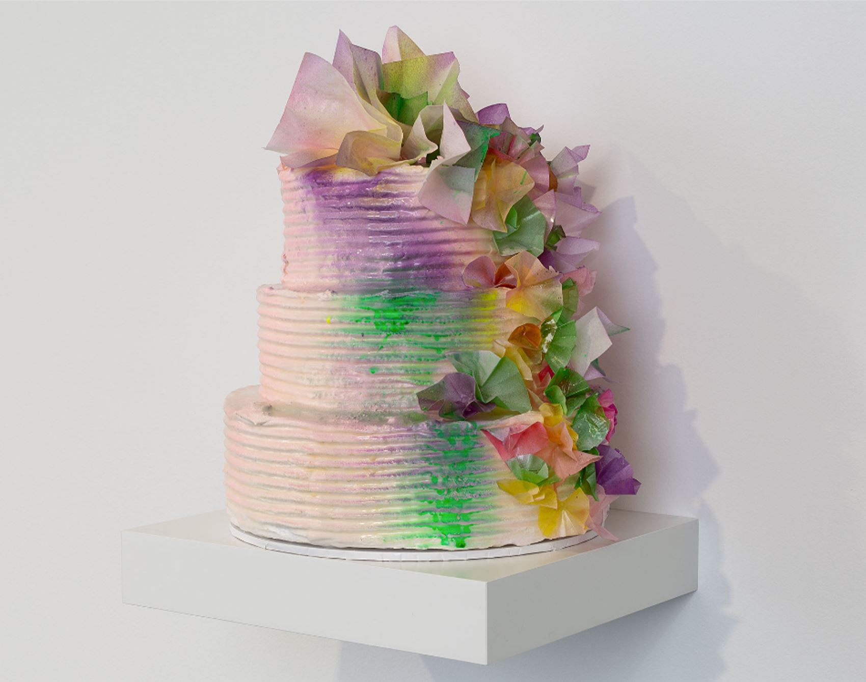 feast your eyes on raymond tan's curious cake ceramics