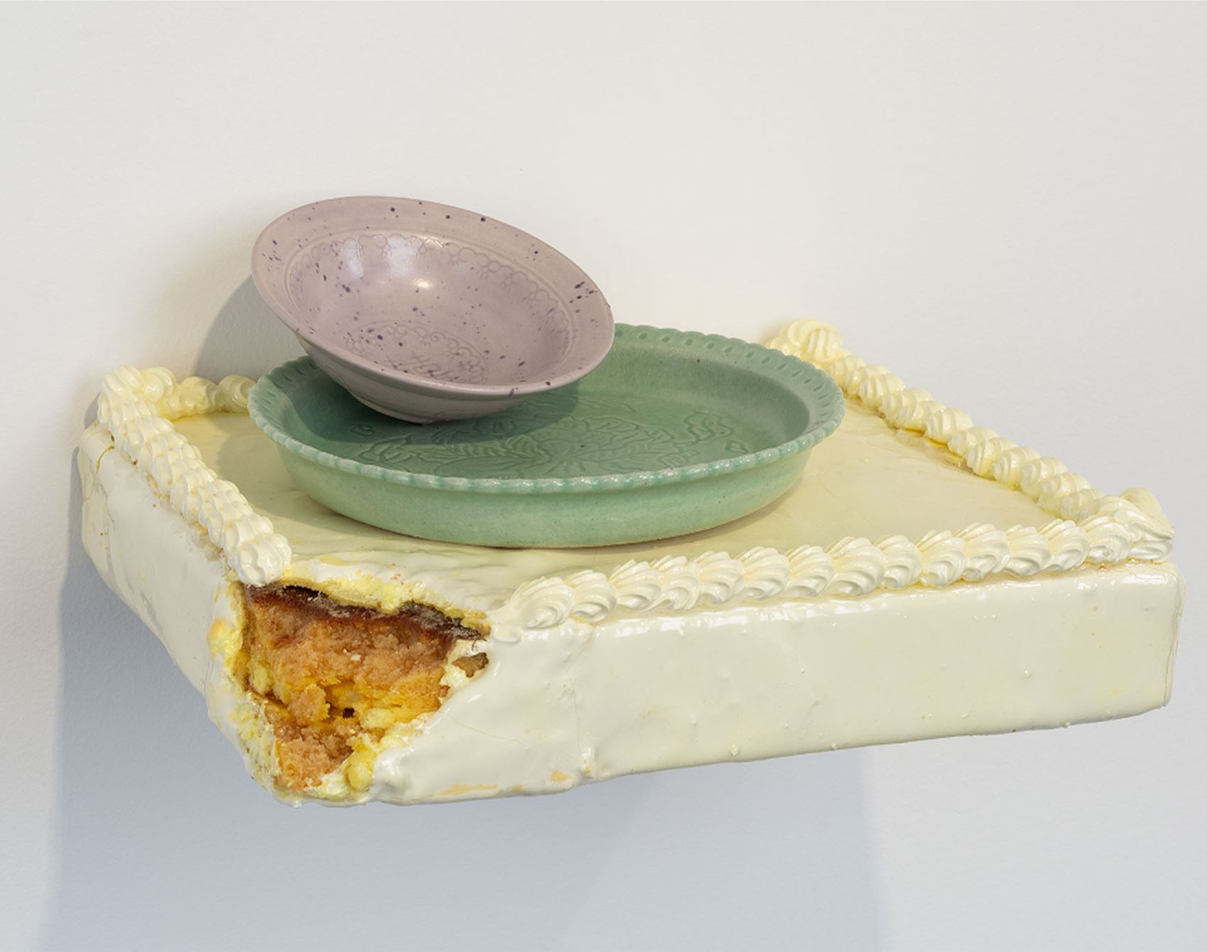 feast your eyes on raymond tan's curious cake ceramics