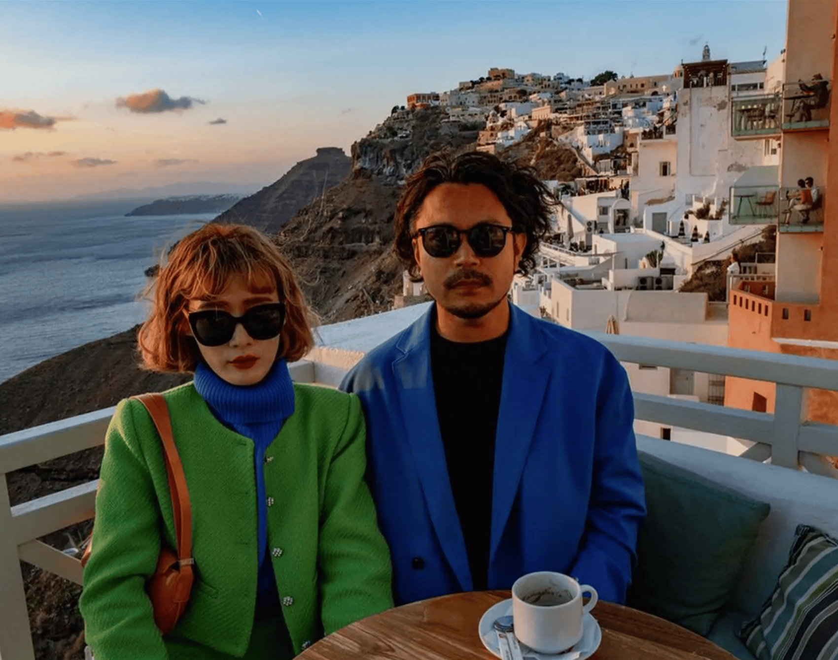 this might be the most stylish travelling couple you’ve ever seen