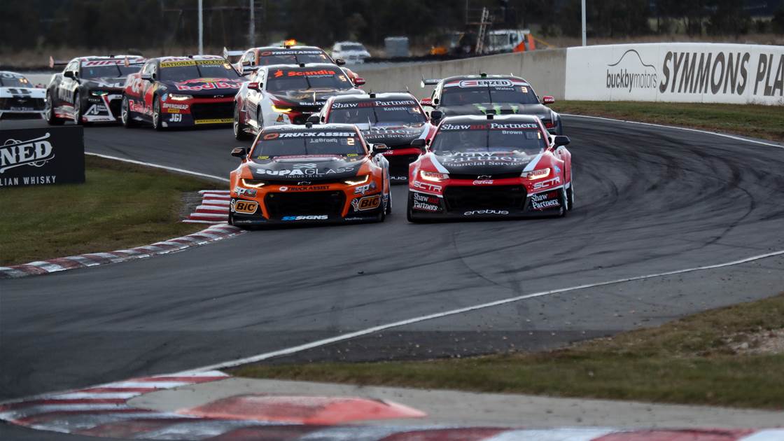 Gallery: Symmons Plains Supercars Gallery: Symmons Plains Supercars