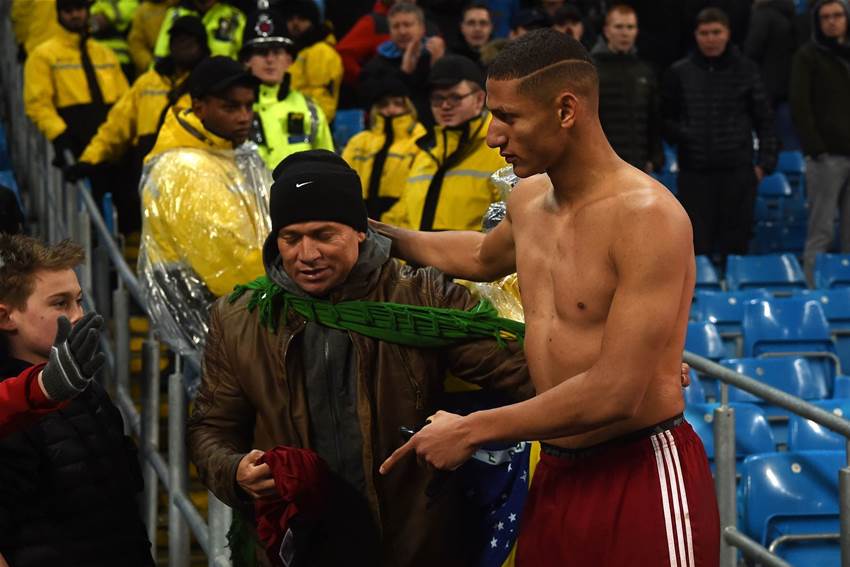 When football players make fans' days When football players make fans' days