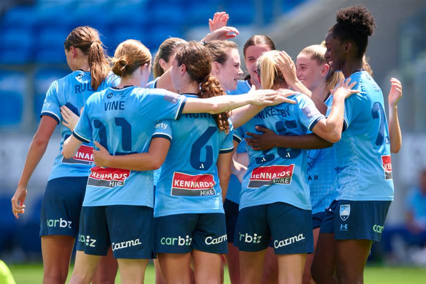 Hawkesby leads Sydney to ALW derby victory Hawkesby leads Sydney to ALW derby victory
