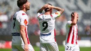 'Get a sniff': A-League's Wanderers show how to stop Maclaren