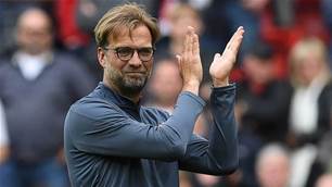 Liverpool beat Burnley to top EPL, Man Utd down Villa