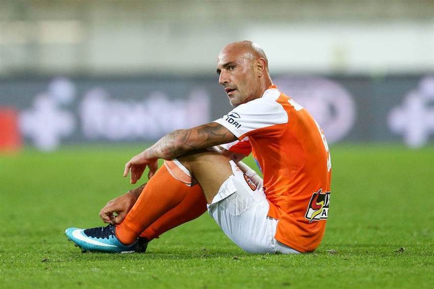 Maccarone leaves the Roar Maccarone leaves the Roar