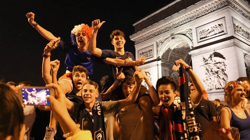 Seven people detained after France celebrations in Paris Seven people detained after France celebrations in Paris