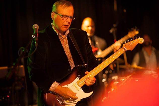 Microsoft co-founder Paul Allen dead at 65