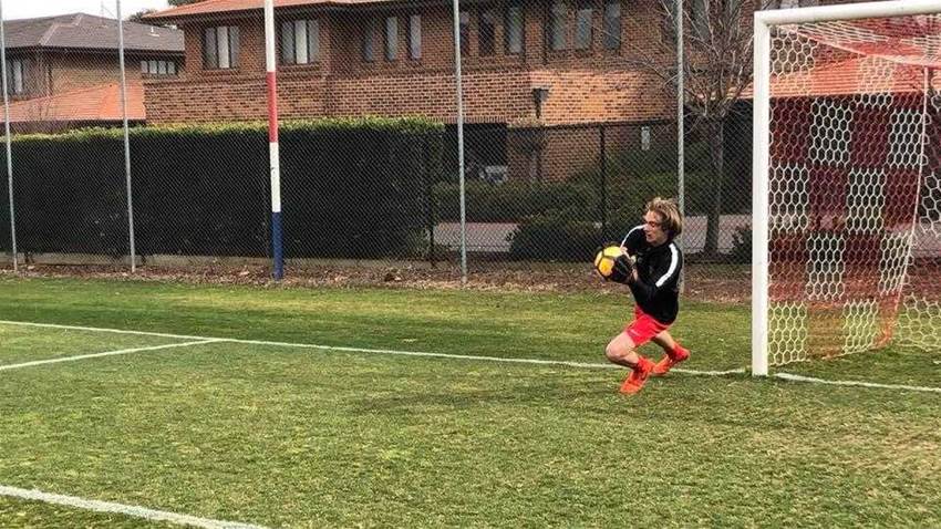 Canberra schoolboy signs for English club Canberra schoolboy signs for English club