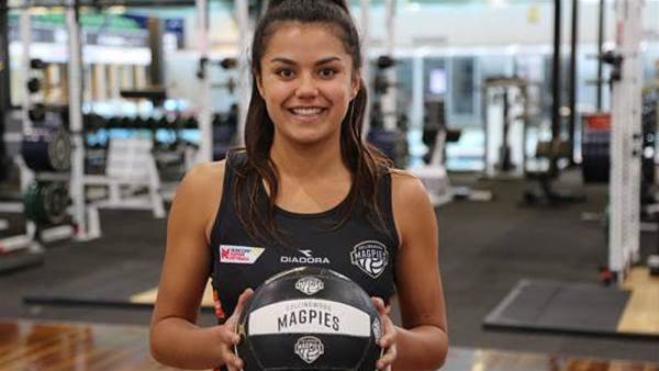 Young Silver Fern joins Pies