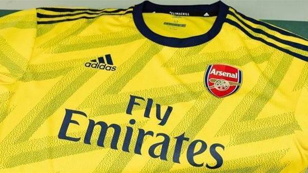 Bruised Banana 2.0: The new Arsenal away strip is here!