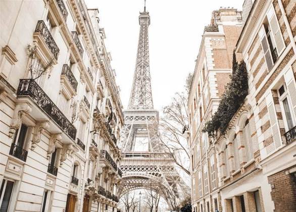 France, Germany to propose public investment in data centres for AI