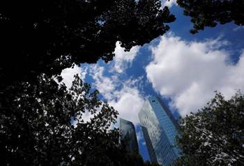 Deutsche Bank taps US tech companies for makeover