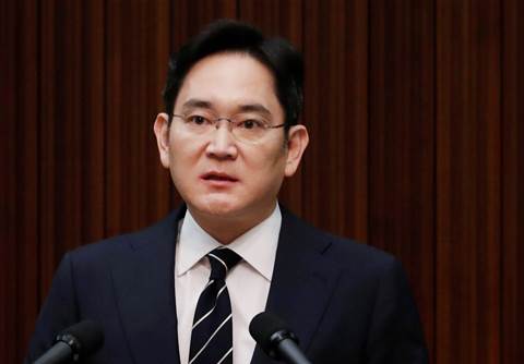 Samsung Group heir questioned by prosecutors over contentious 2015 deal