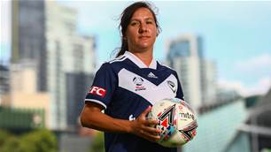 'Her own unique way of doing things...' - Lisa De Vanna ready to light up W-League