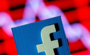 Facebook back to negotiating table on media code