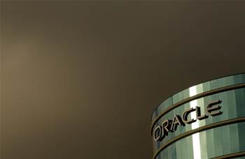 Oracle offers to move clients to cloud for free