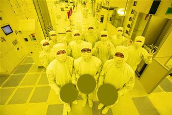 Samsung starts 3-nanometre chip production