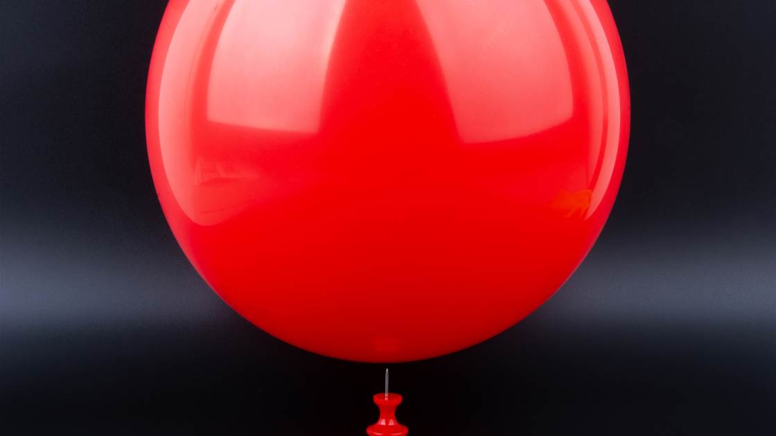 New Research Says Mosquitoes Are Most Attracted to One Colour in Particular