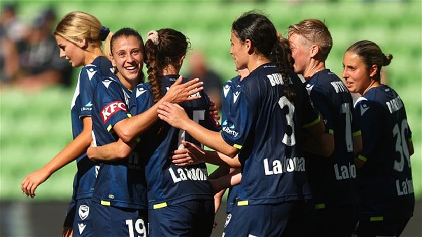 Cooney-Cross excels in Victory 5-0 A-League trashing