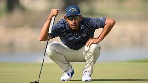 Larrazabal leads in Qatar, Ormsby well placed
