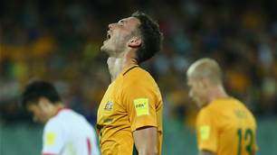 Socceroos players haven't learnt to hurt: Arnie