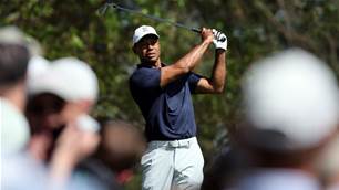 Tiger tunes up on Masters Monday