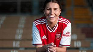Matildas star signs new deal with Arsenal