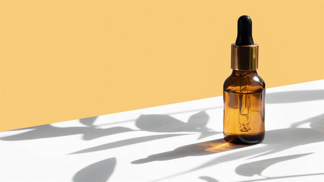 What&#8217;s the Difference Between a Facial Serum and Essence, Anyway?