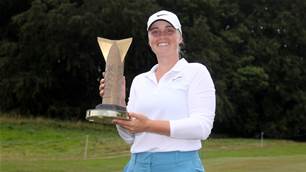 Stark storms home for win and LPGA status